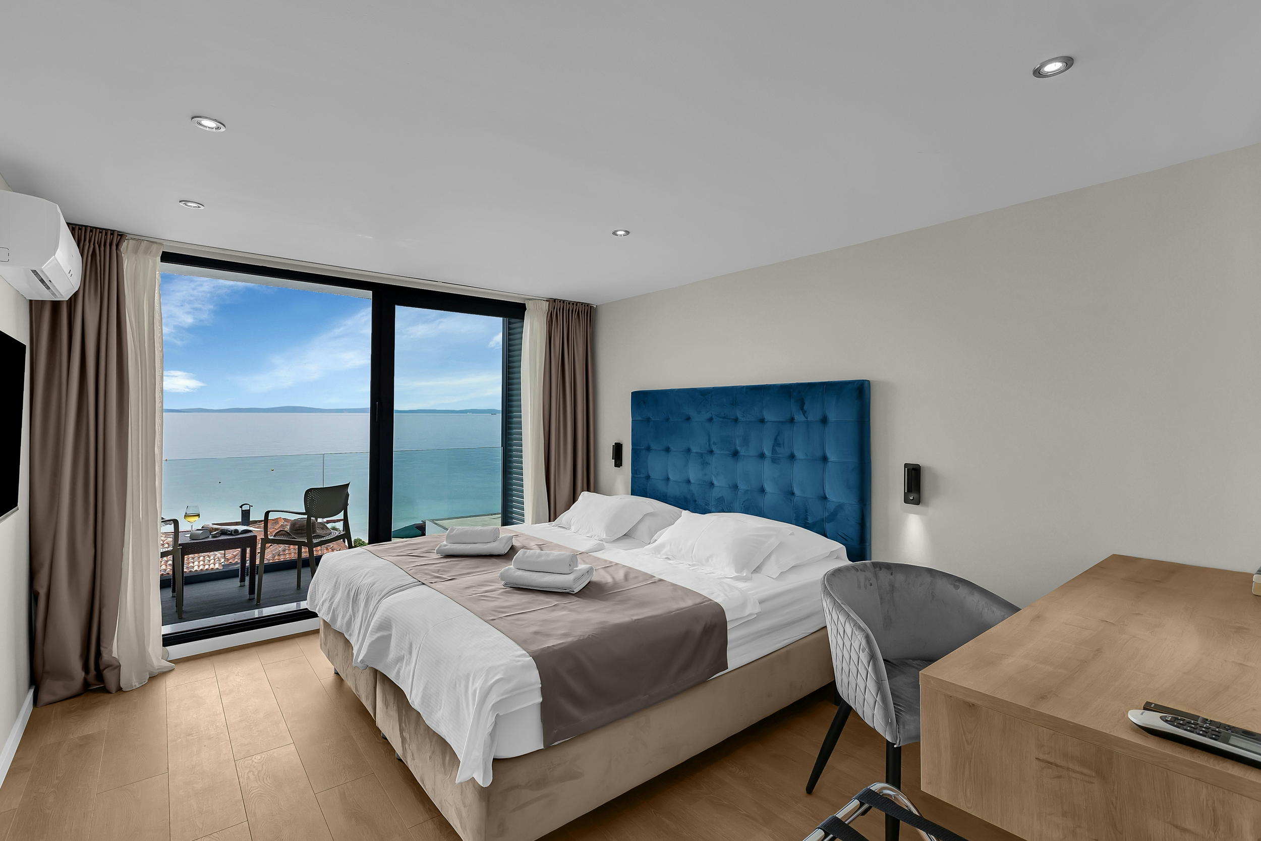Carousel image 1 of Double Room with seaview